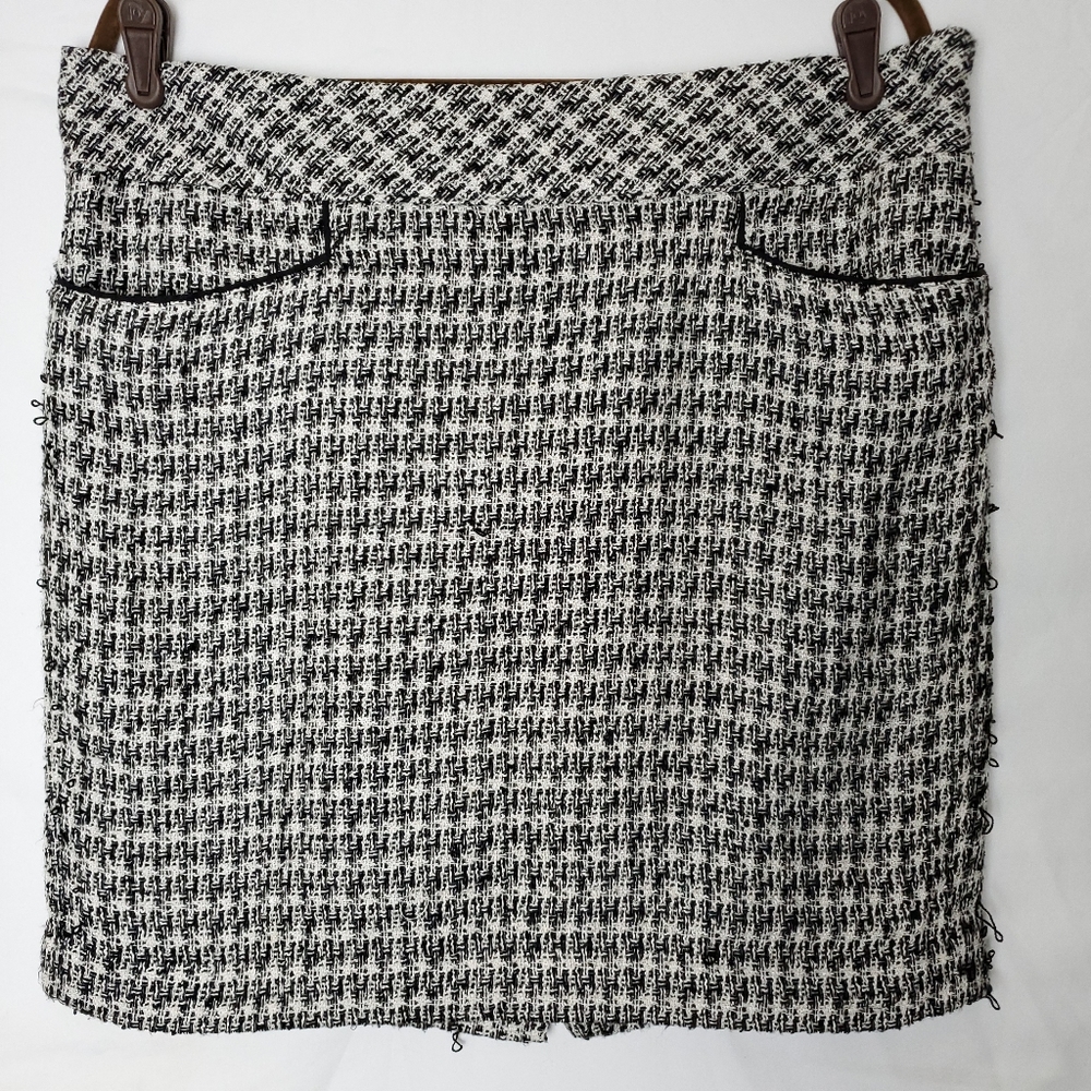 Ann Taylor LOFT Black & White Skirt Size 14
